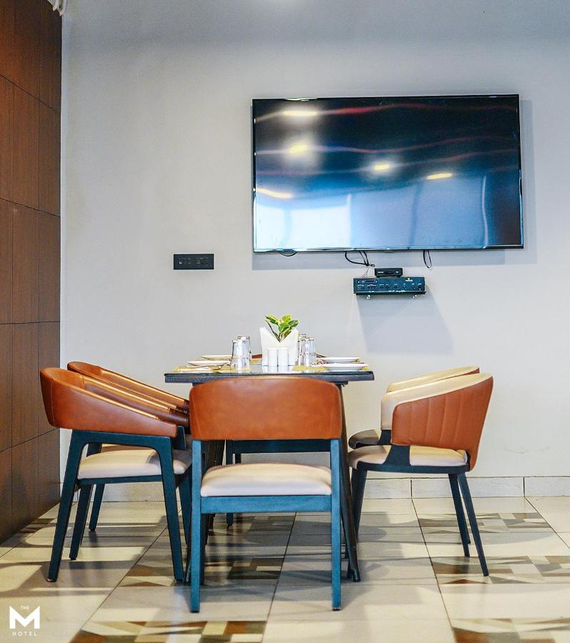 The M Hotel Rāipur المظهر الخارجي الصورة